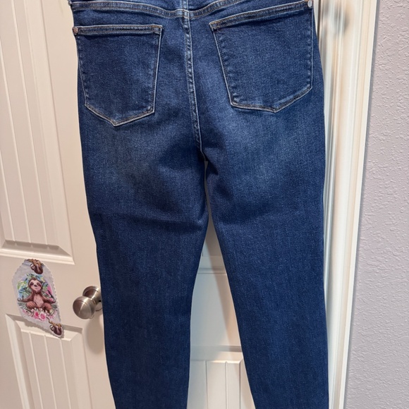 Judy Blue jeans~Size 11/30~frayed hem~excellent like new condition - Picture 2 of 15